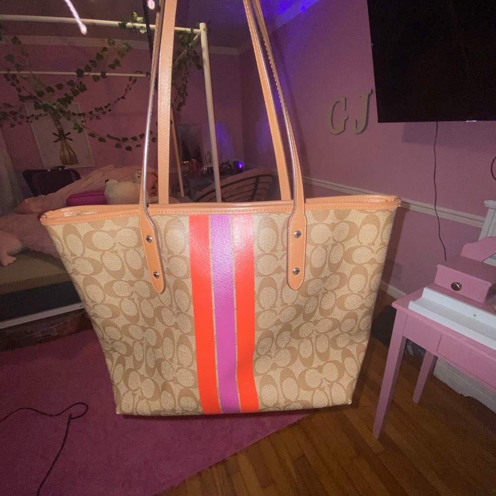 Coach Purse - Picture 2 of 2